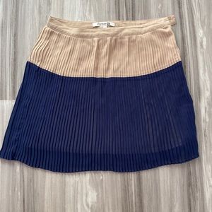 NEW Forever 21 Woman skirt